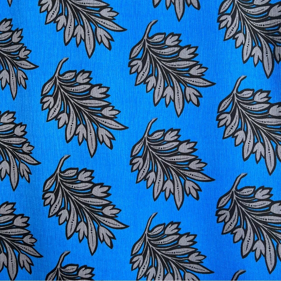 Ann Taylor Beautiful Royal Blue and Gray Piped Short Sleeve. Size Small. - Picture 6 of 11